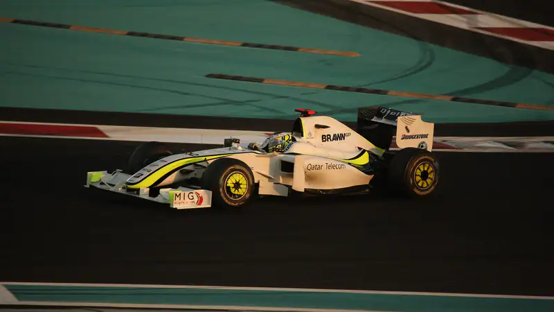 17 yıl önce bugün Jenson Button Brezilya'da F1 şampiyonu oldu