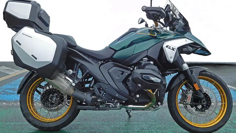 2024 BMW R 1300 GS Gets Bigger Boxer, 145 HP and Lighter Weight