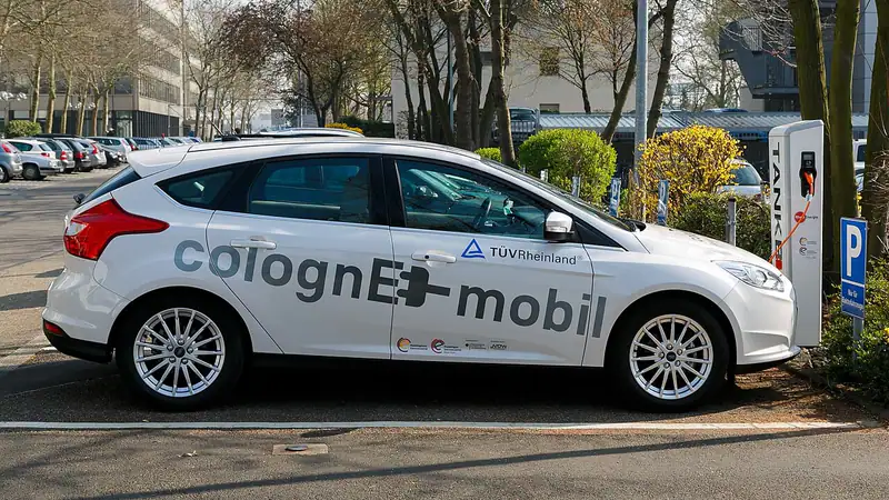 Electric car sales in Europe rise 70.3% in September