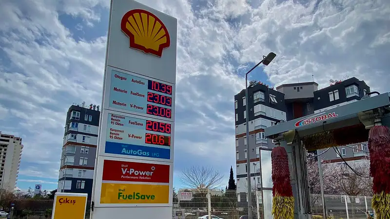 Gasoline prices fall 3.30 lira per litre in Turkey from October 22