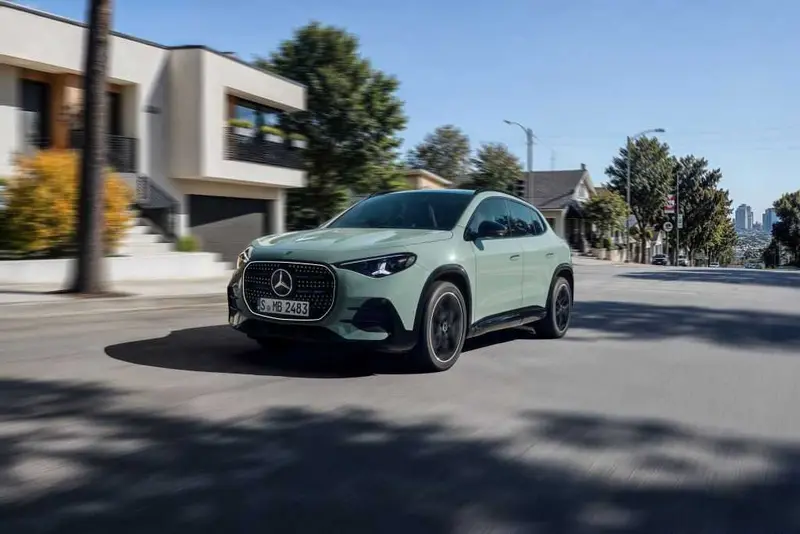 Electric Mercedes-Benz GLA debuts in Paris with 85 kWh battery, 619 km range
