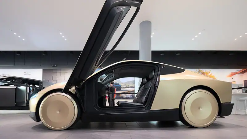 Musk: Tesla'nın değerini Optimus ve Cybercab belirleyecek