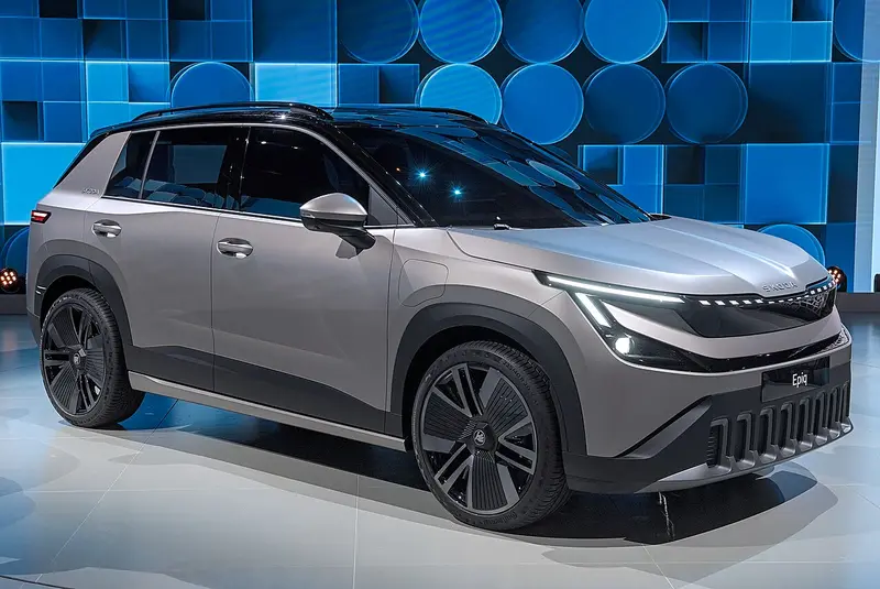 Škoda Epiq Gets a Close Look at Paris, Starting From Around €27,000