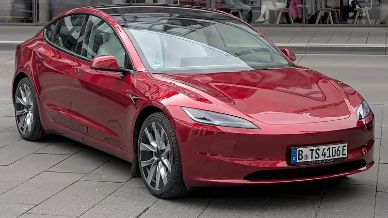 Obrist, which fitted a petrol range extender to the Tesla Model 3, collapses with 31.8 million euros in debts