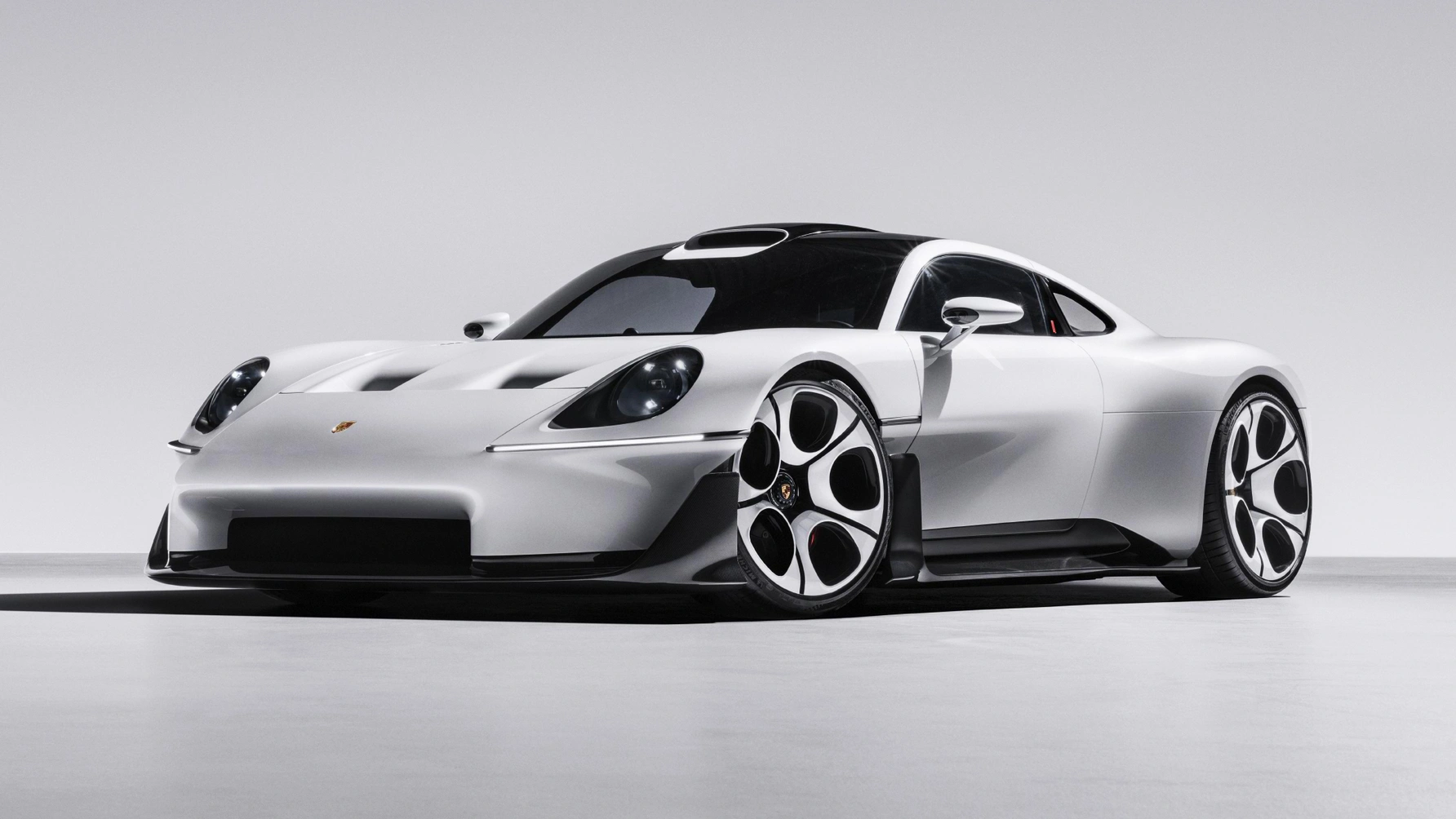 Porsche CEO: Mission S platform can also take a manual gearbox