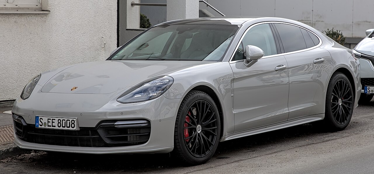 Porsche, makyajlı Panamera'yı kamuflajsız test etti