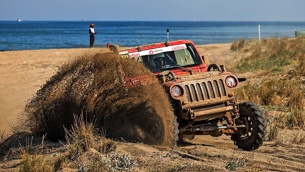 Türkiye Offroad Şampiyonası Karasu'da tamamlandı: Finalin kazananı Köse-Çoruhlu